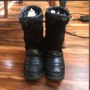 Northface black winter boots size 8